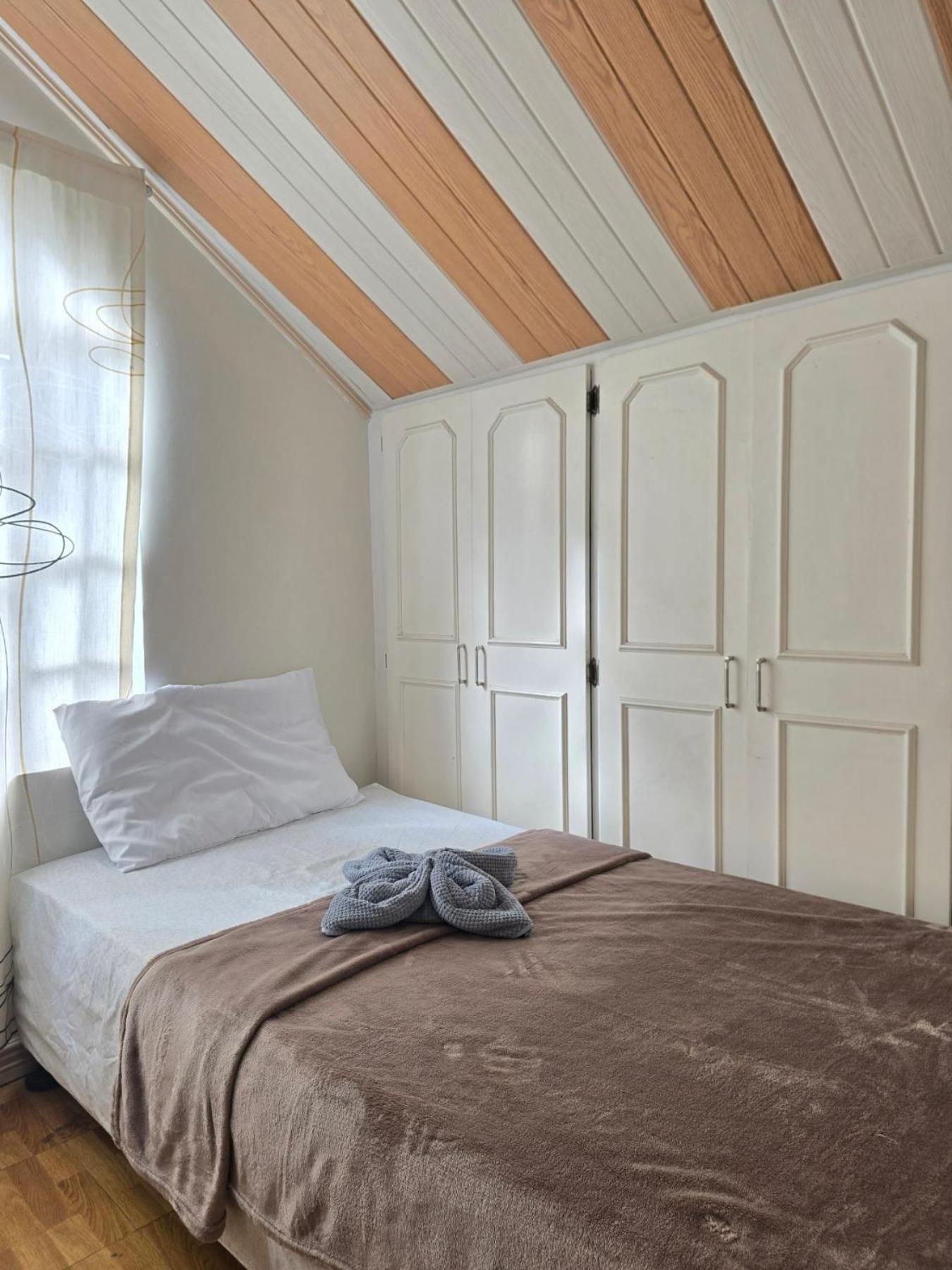 35 Amistad Guesthouse Baguio City ภายนอก รูปภาพ
