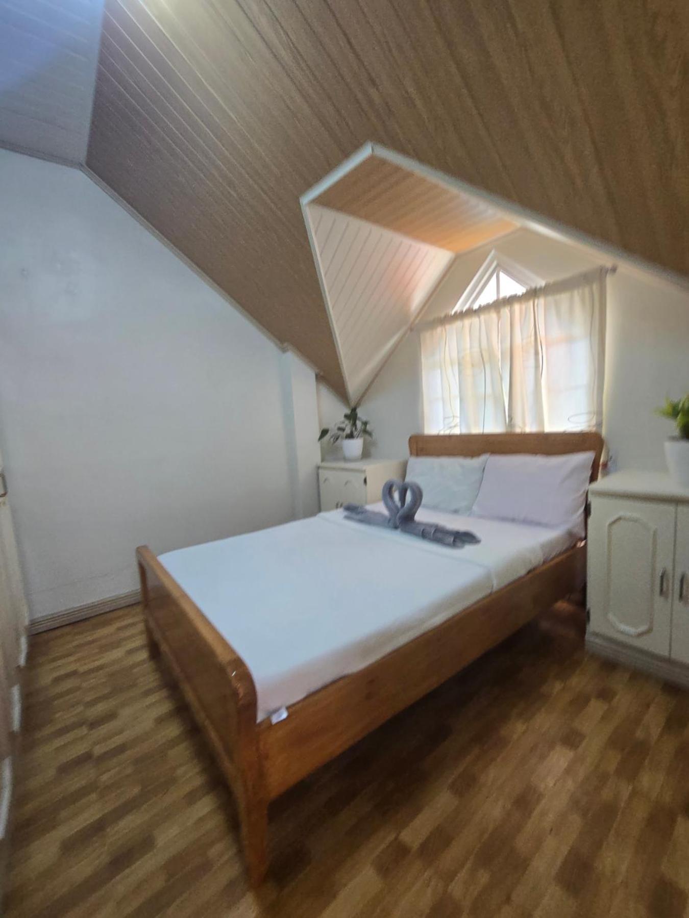 35 Amistad Guesthouse Baguio City ภายนอก รูปภาพ